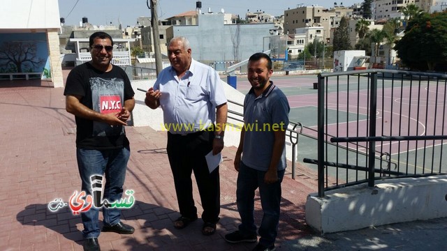  كفرقاسم : نادر ابو عقل لجيران مدرسة المنار  اتقوا الله في الاولاد ولا تحولوا المدرسة الى مزبلة !!  اعمال النظافة والترميم مستمرة والبدء بتركيب مُعرش اخر وجديد